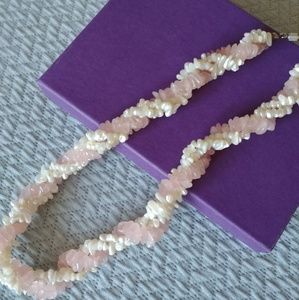 Retro pearl & rose quartz neckace